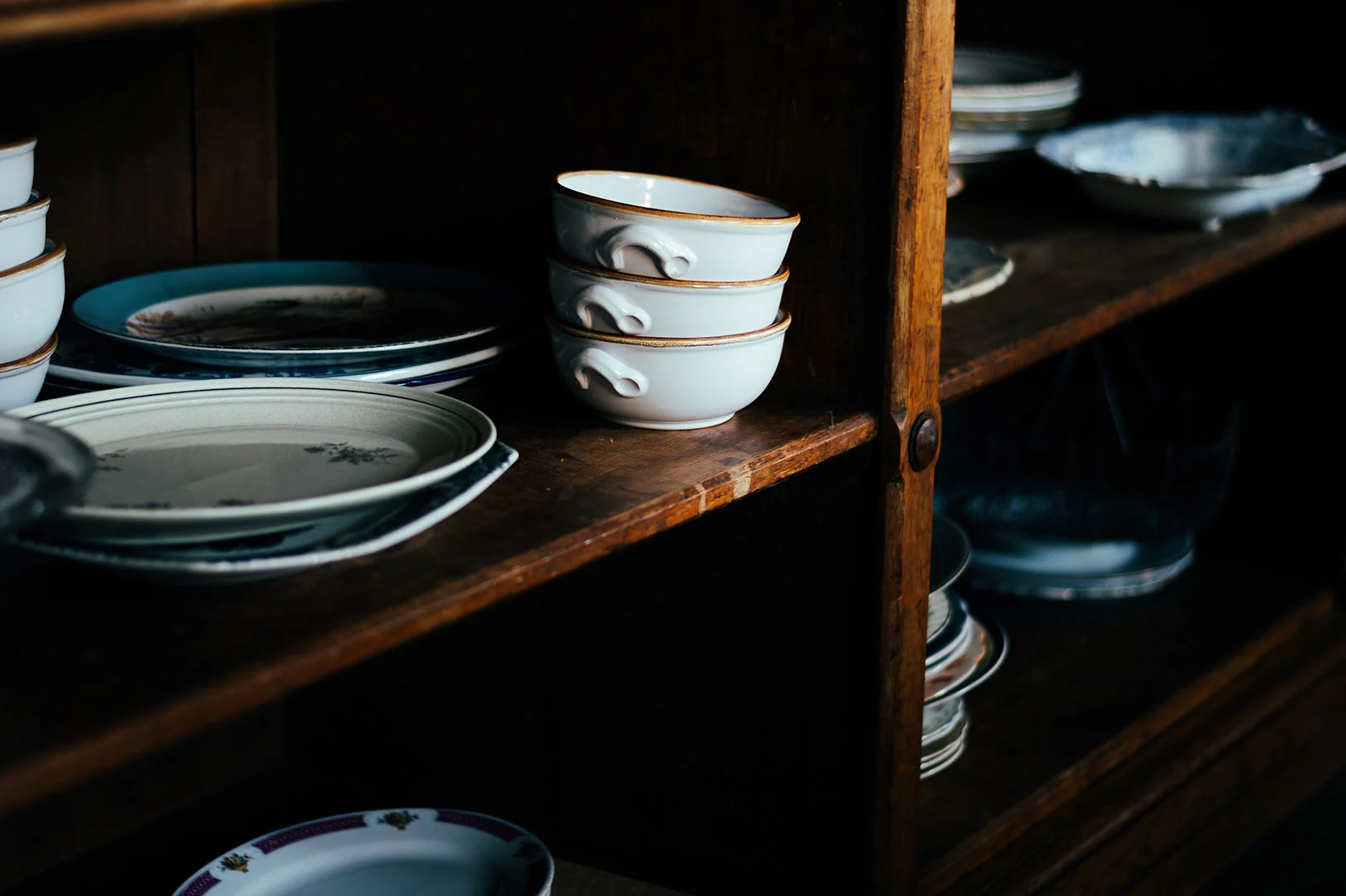 Shelf with plates